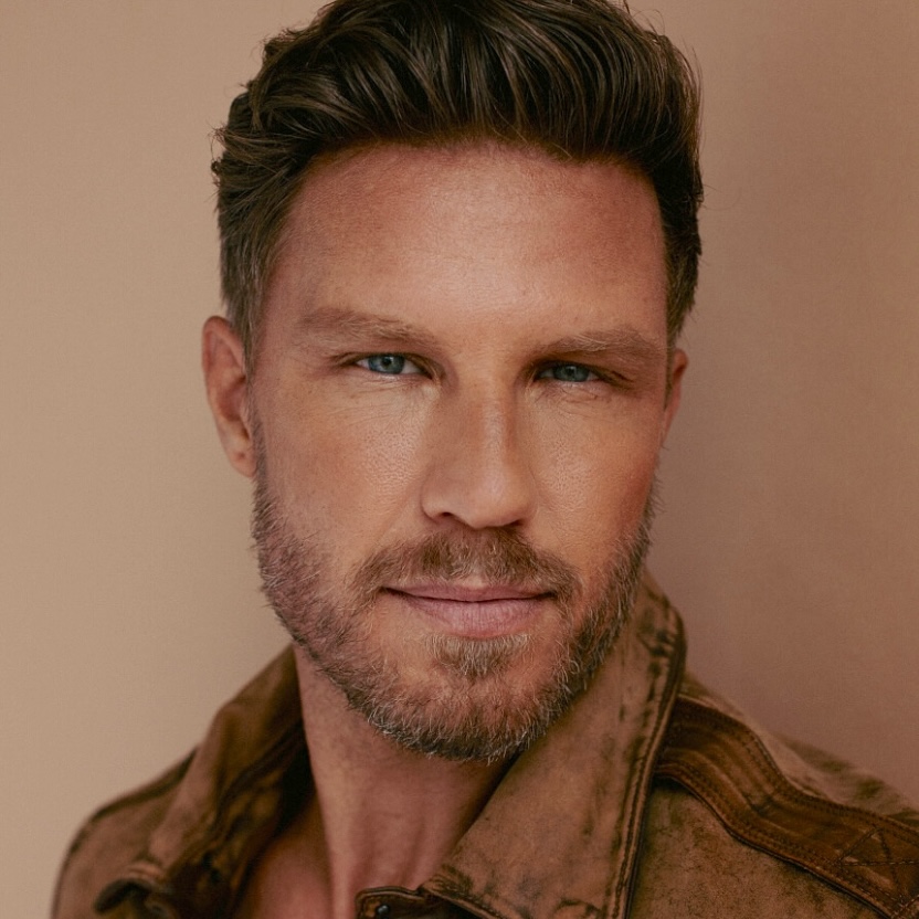 ANTHONY BEWLZ / MEDELLIN